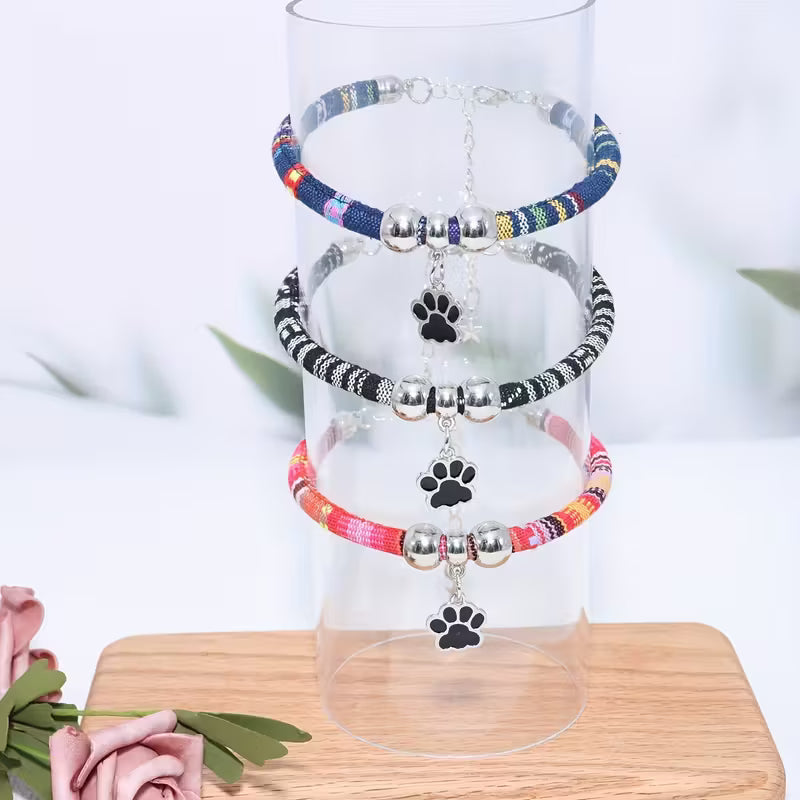 Stylish Pet Paw Collar for Cats & Dogs – Durable, Adjustable Design with Cute Black Paw Print Pendant